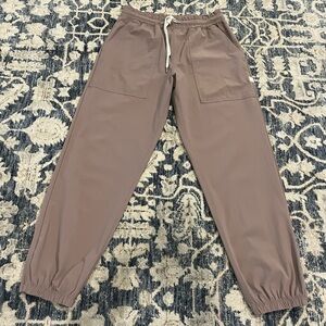 Vuori Women’s Miles Jogger NWOT